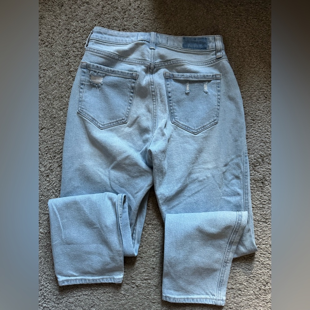 Curvy High-Rise Mom Jean (Vintage Stretch) - Picture 3 of 4